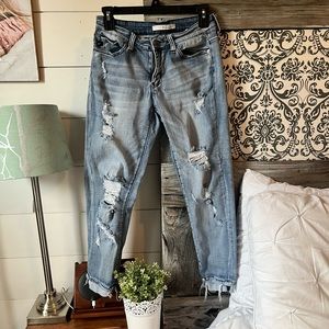 KanCans distressed light Wash 💙